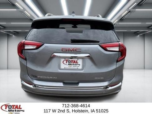 Certified 2024 GMC Terrain Denali w/ Denali Premium Package AWD/4WD image 7