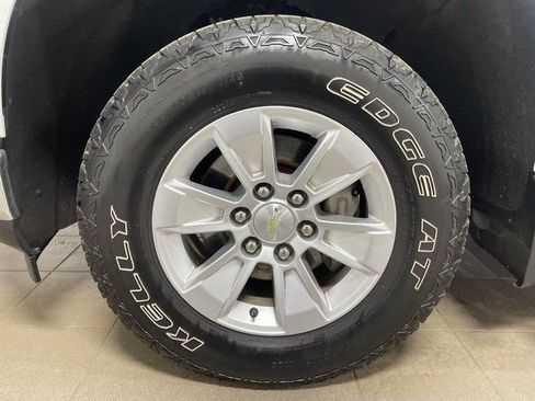 Used 2019 Chevrolet Silverado 1500 LT w/ All-Star Edition image 7