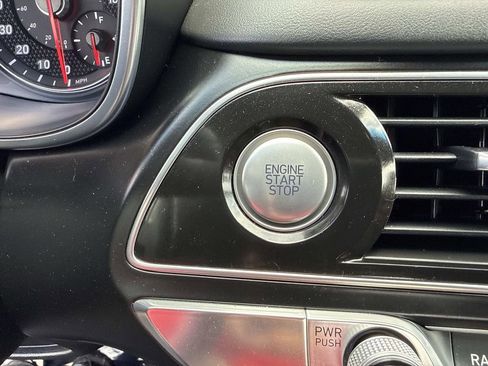 Used 2020 Genesis G70 3.3T w/ Sport Package image 32