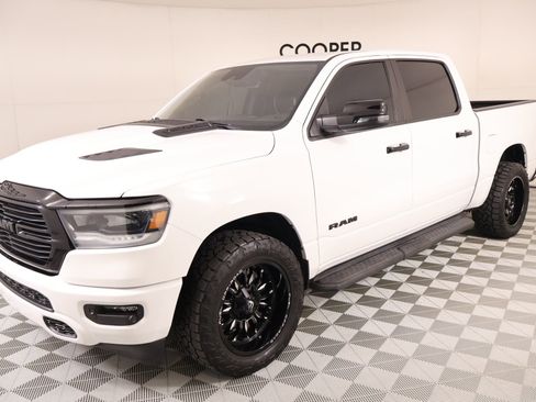 Used 2023 RAM 1500 Laramie AWD/4WD image 11