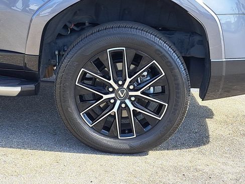 Used 2024 Lexus GX 550 w/ Cold Area Package AWD/4WD image 37