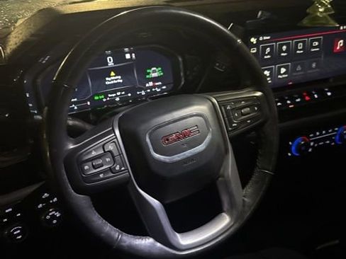 Used 2022 GMC Sierra 1500 SLE image 13