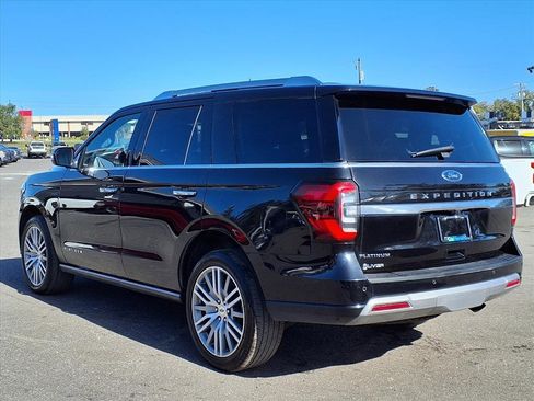 Used 2022 Ford Expedition Platinum image 5