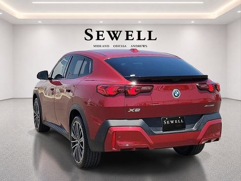 Used 2024 BMW X2 xDrive28i w/ Technology Package AWD/4WD image 3