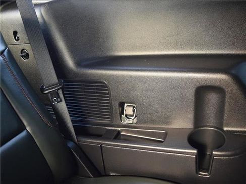 Used 2022 Ford Explorer Timberline image 37