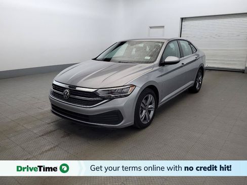 Used 2024 Volkswagen Jetta SE FWD image 1