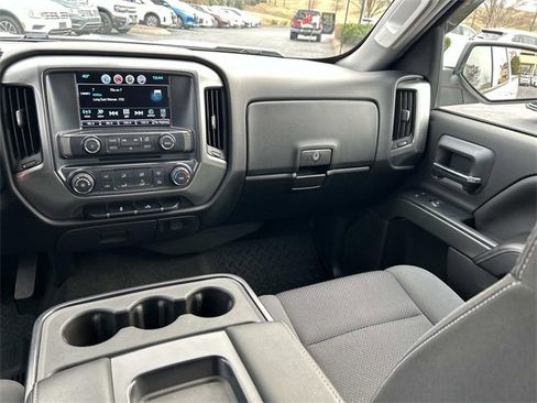 Used 2018 Chevrolet Silverado 1500 LT w/ Trailering Package image 15