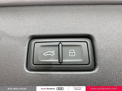Certified 2022 Audi Q4 e-tron Prestige AWD/4WD image 12