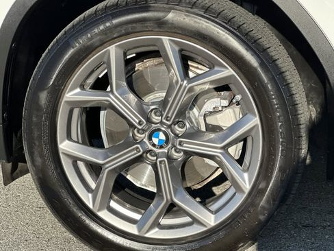 Used 2024 BMW X3 xDrive30i w/ Premium Package w/ZPA image 31