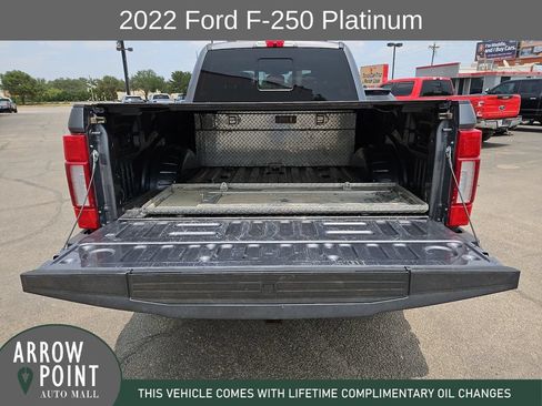 Used 2022 Ford F250 Platinum w/ FX4 Off-Road Package AWD/4WD image 17