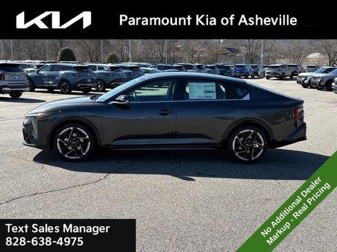 New 2026 Kia K4 GT-Line image 3