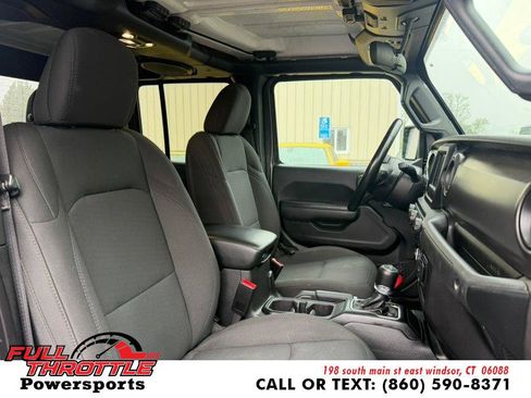 Used 2023 Jeep Gladiator Sport AWD/4WD image 13