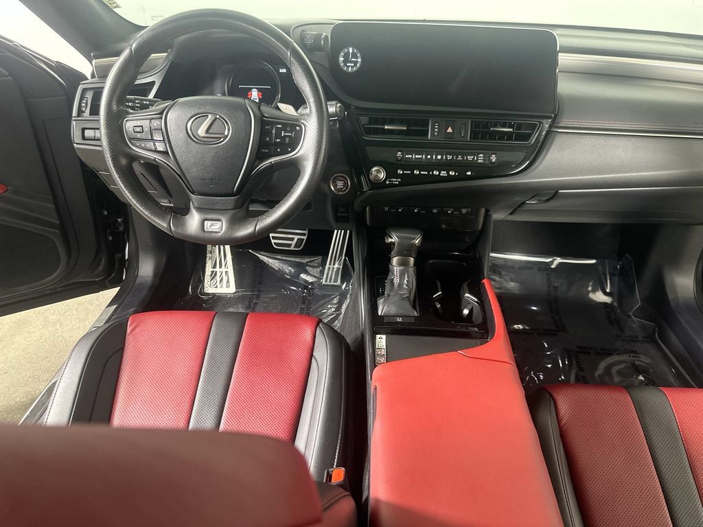 Used 2024 Lexus ES 350 F Sport w/ Accessory Package (Z2) FWD image 19