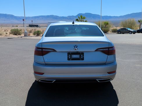 Used 2020 Volkswagen Jetta R-Line image 6