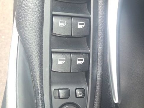 Used 2016 BMW 428i xDrive Convertible AWD/4WD image 18