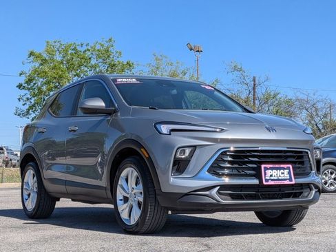 Used 2025 Buick Encore GX Preferred image 3