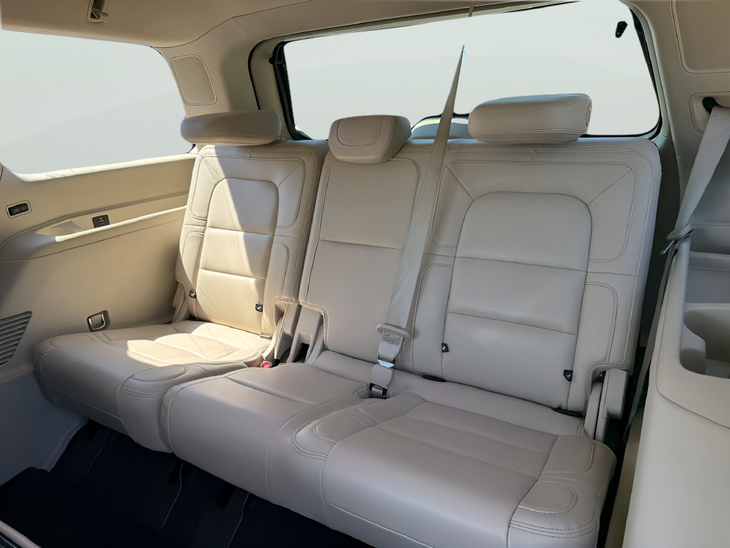 Used 2020 Lincoln Navigator Reserve w/ Equipment Group 208A Reserve AWD/4WD image 35