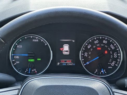 Certified 2022 Toyota RAV4 SE image 12