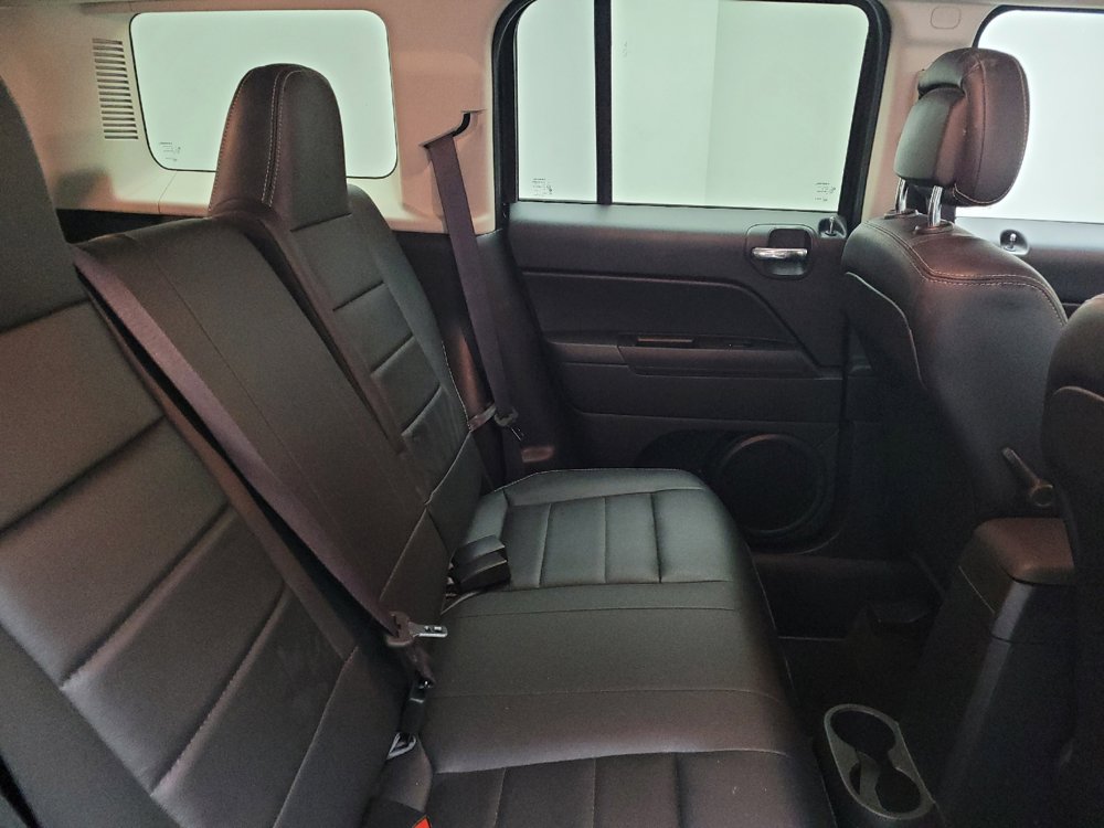 Used 2017 Jeep Patriot High Altitude AWD/4WD image 19