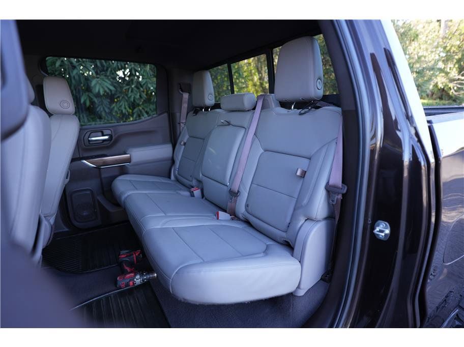 Used 2019 Chevrolet Silverado 1500 LT w/ Convenience Package AWD/4WD image 11