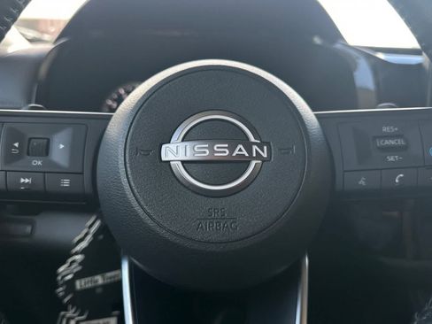 Used 2024 Nissan Pathfinder SV FWD image 24