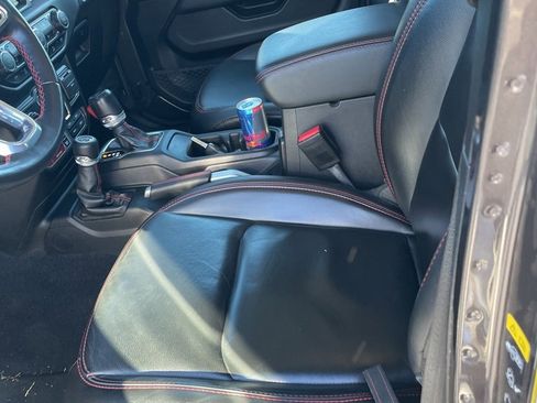 Used 2021 Jeep Wrangler Unlimited Rubicon image 11