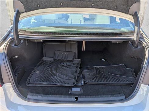 Used 2018 BMW 530e xDrive image 6