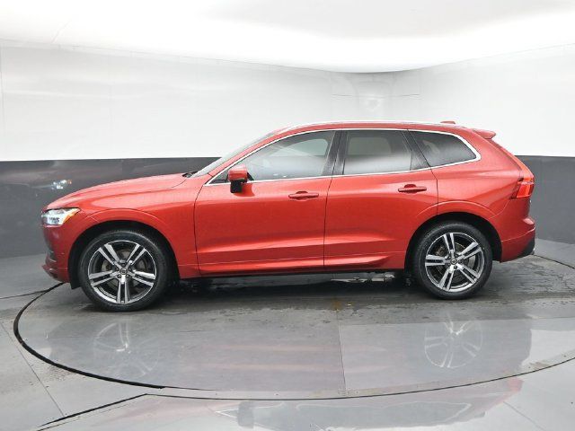 Used 2019 Volvo XC60 T5 Momentum w/ Multimedia Package FWD image 4
