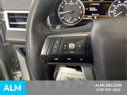 Used 2023 Mitsubishi Outlander SE Black Edition image 20