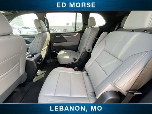 Certified 2026 GMC Acadia Elevation w/ Elevation Premium Package AWD/4WD image 23