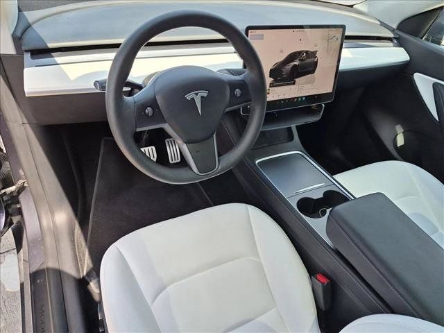 Used 2022 Tesla Model Y Performance AWD/4WD image 10