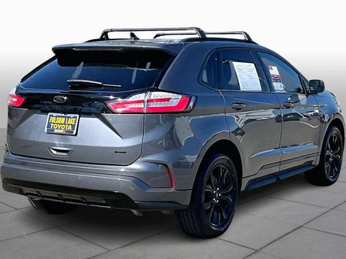 Used 2022 Ford Edge SE w/ Black Appearance Package image 12