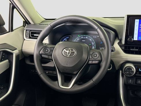Used 2025 Toyota RAV4 XLE Premium w/ Weather Package AWD/4WD image 20