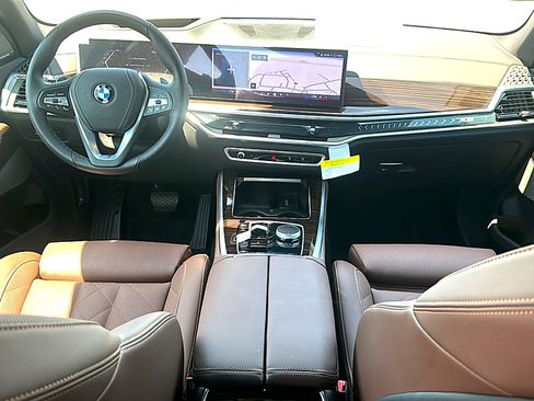 Used 2025 BMW X5 xDrive40i w/ Premium Package AWD/4WD image 22