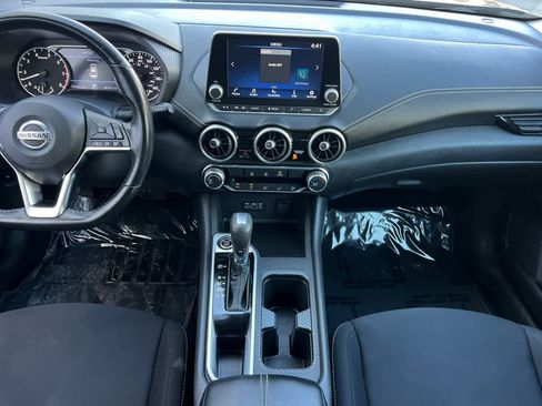Used 2023 Nissan Sentra SV FWD image 4