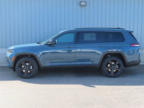 New 2026 Jeep Grand Cherokee L Limited AWD/4WD image 9