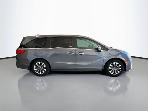 Used 2024 Honda Odyssey EX-L image 17