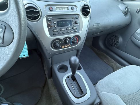 Used 2004 Saturn ION Level 3 image 17