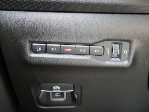 New 2026 Jeep Cherokee Limited image 17