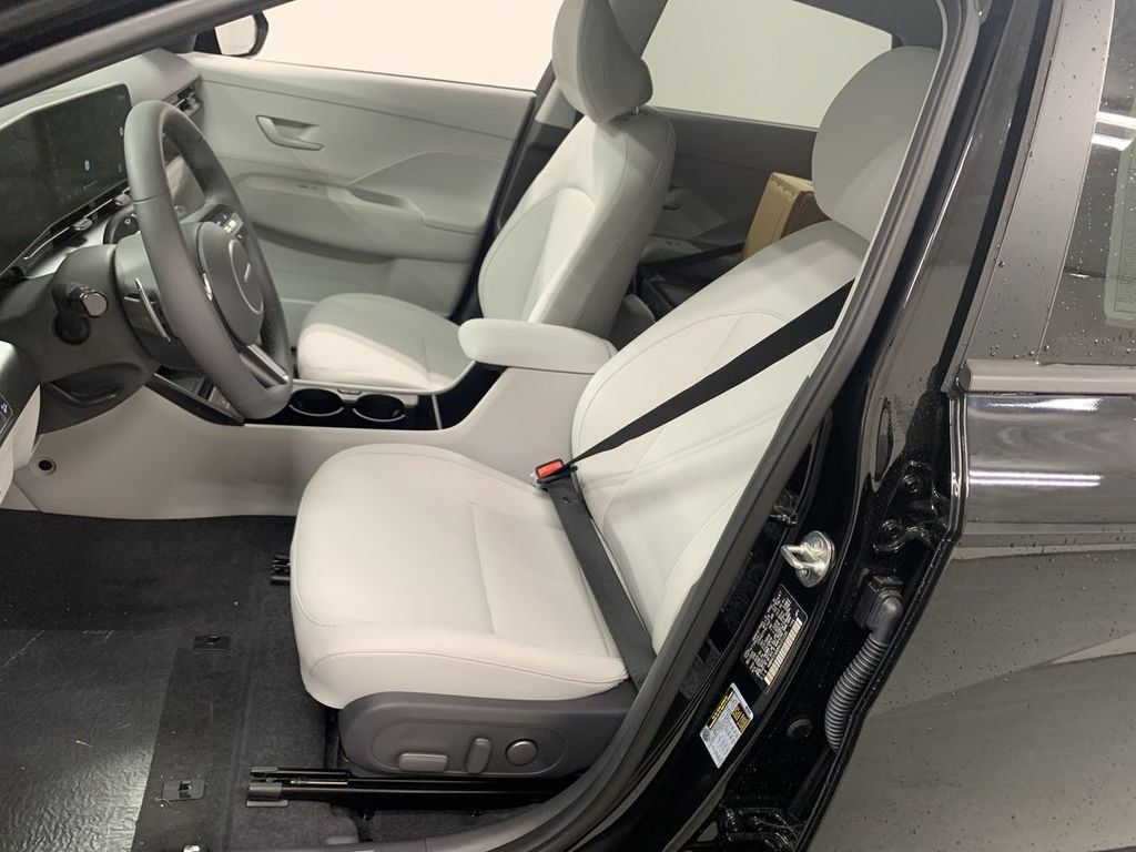 Used 2024 Hyundai Kona SEL w/ Convenience Package AWD/4WD image 9