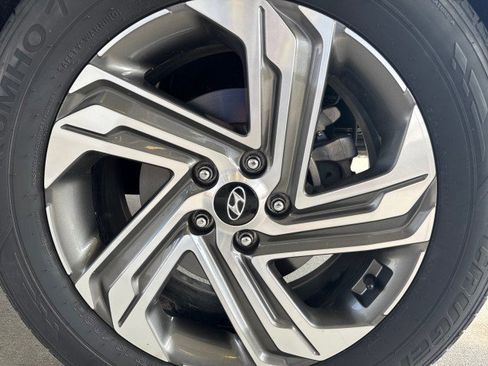 Used 2023 Hyundai Santa Fe SE image 5