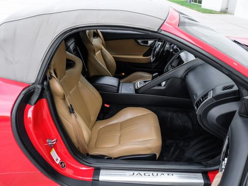 Used 2014 Jaguar F-TYPE Convertible RWD image 36