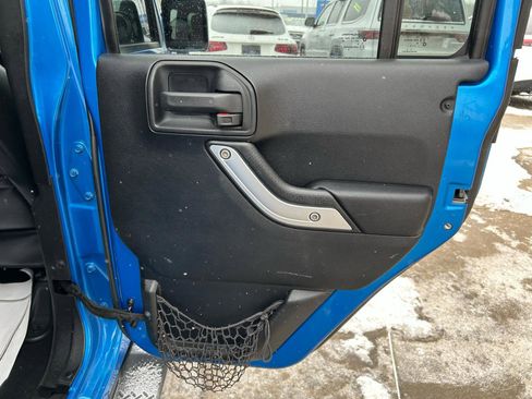 Used 2014 Jeep Wrangler Unlimited Sahara w/ Dual Top Group image 15