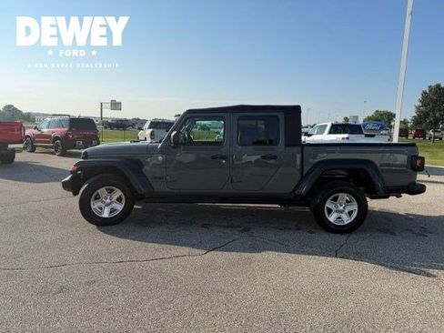 Used 2020 Jeep Gladiator Sport w/ Quick Order Package 24S AWD/4WD image 8