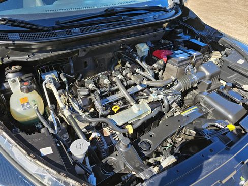 Used 2021 Nissan Kicks SV image 29