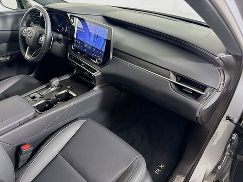 Certified 2025 Lexus RX 350 Premium w/ Accessory Package (Z1) image 31