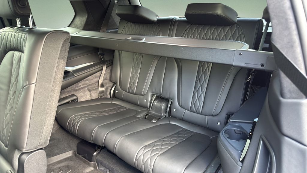Used 2026 BMW X7 M60i AWD/4WD image 32