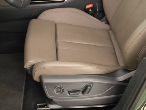 Used 2025 Audi Q5 Prestige AWD/4WD image 25