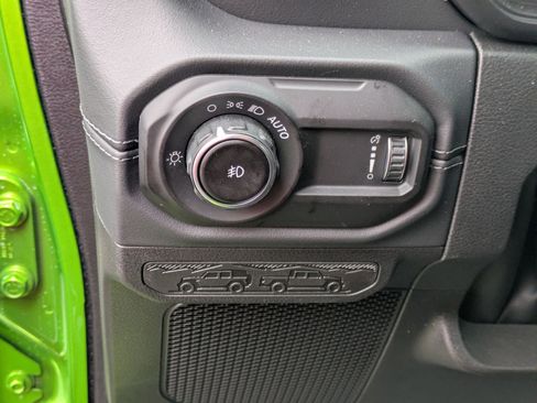 New 2026 Jeep Wrangler Unlimited Sahara AWD/4WD image 14
