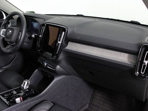 Certified 2026 Volvo XC40 B5 Ultra w/ Climate Package AWD/4WD image 22